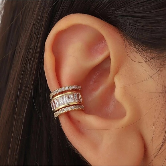 14K Gold-Plated Titanium T-Bar Earring with Clear Zircon Accents - Picture 1 of 6